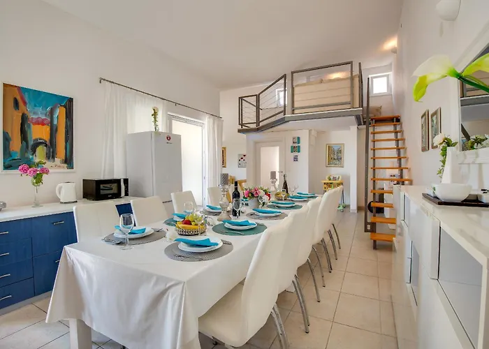 Dada Апартаменты *