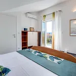 Dada Apartment *